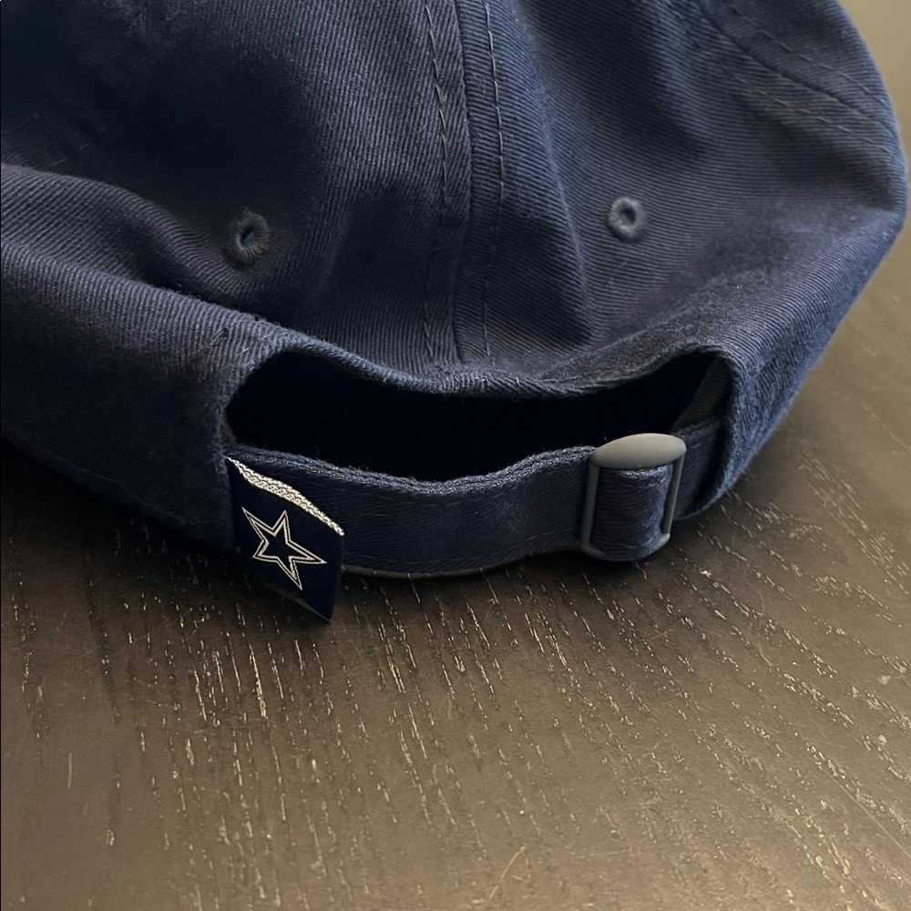 New Era 9Twenty Adjustable Dallas Cowboys Hat - Picture 3 of 6